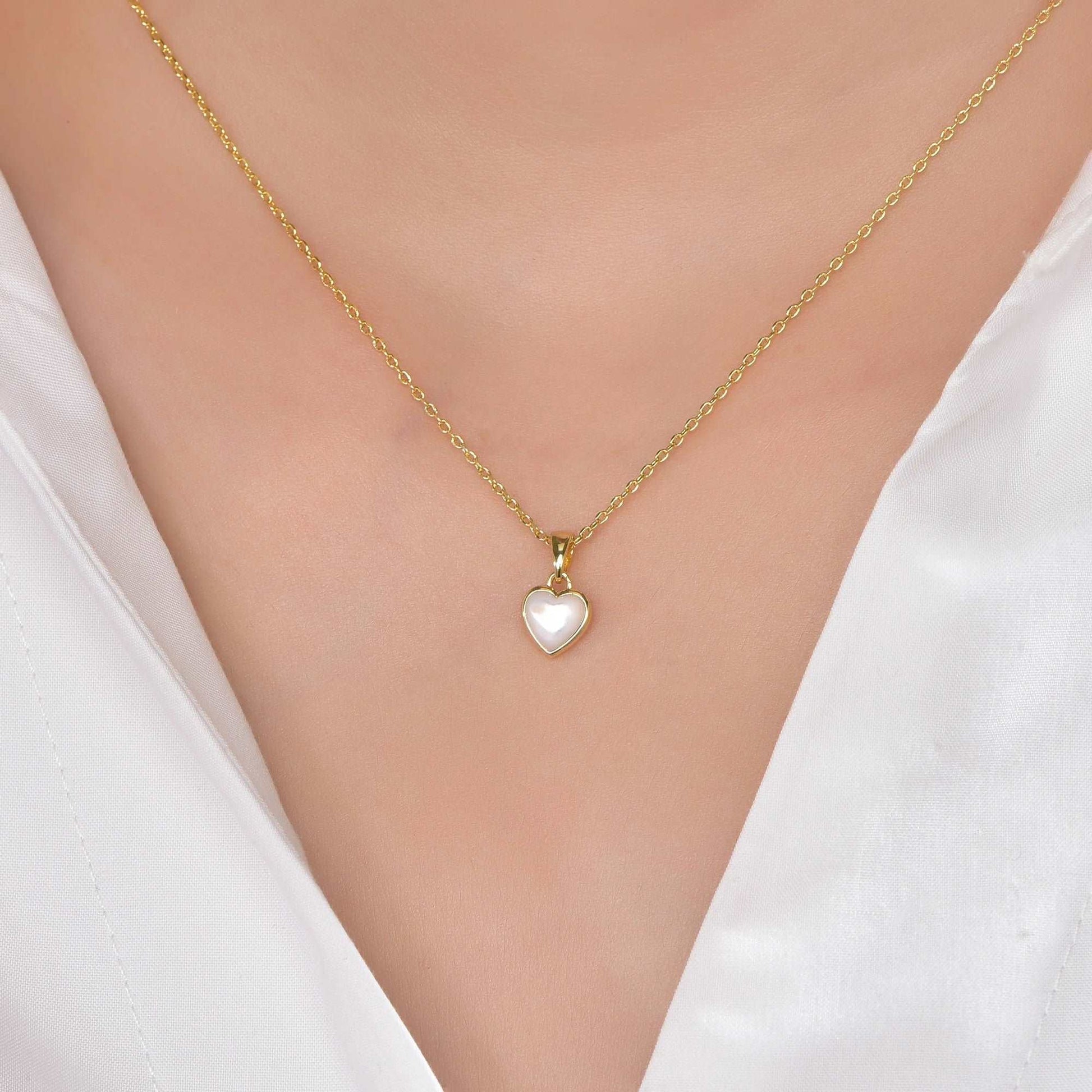 18k gold pendant mother of pearl and gold chain necklace shell pearl necklace heart big pearl necklace Kirin Jewelry