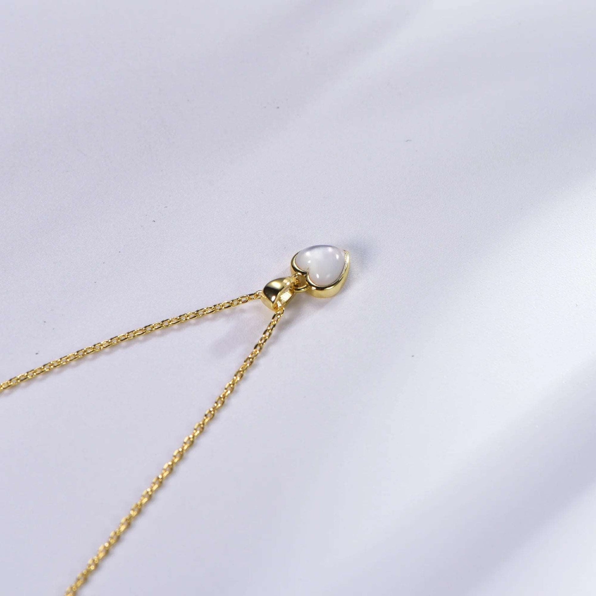 18k gold pendant mother of pearl and gold chain necklace shell pearl necklace heart big pearl necklace Kirin Jewelry