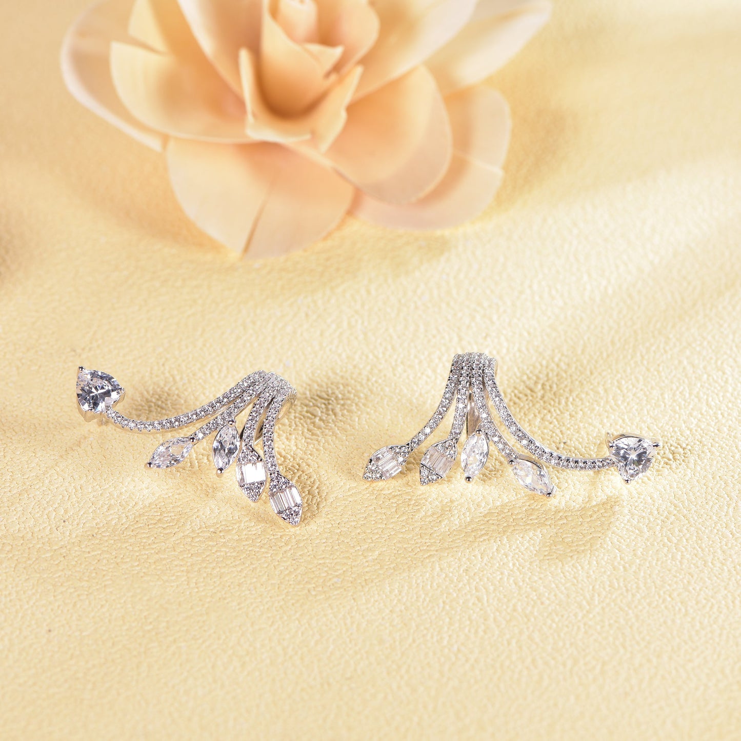 925 silver earrings with rhodium plating CZ KE32670 Kirin Jewelry