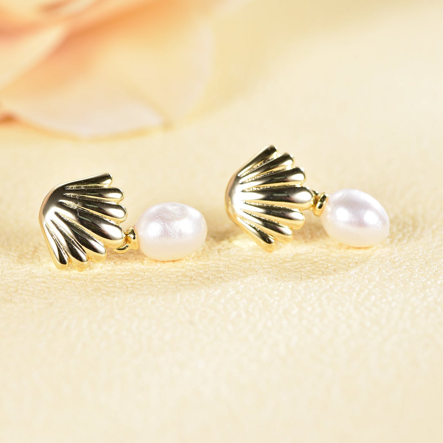 925 silver pearl earrings with 14K gold plating KE33149 Kirin Jewelry