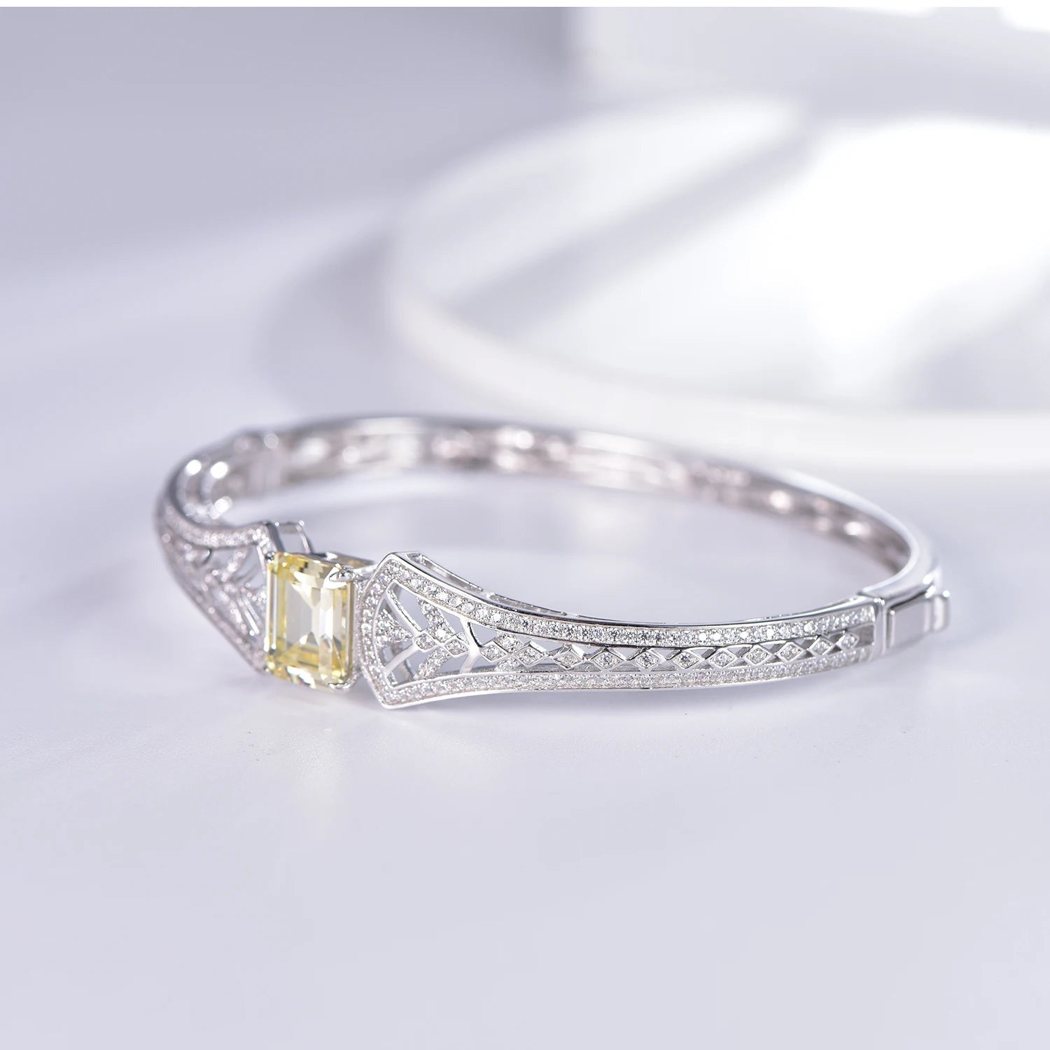 Classic yellow crystal stone special design 925 sterling silver bangle bracelet elegant women bangle Kirin Jewelry