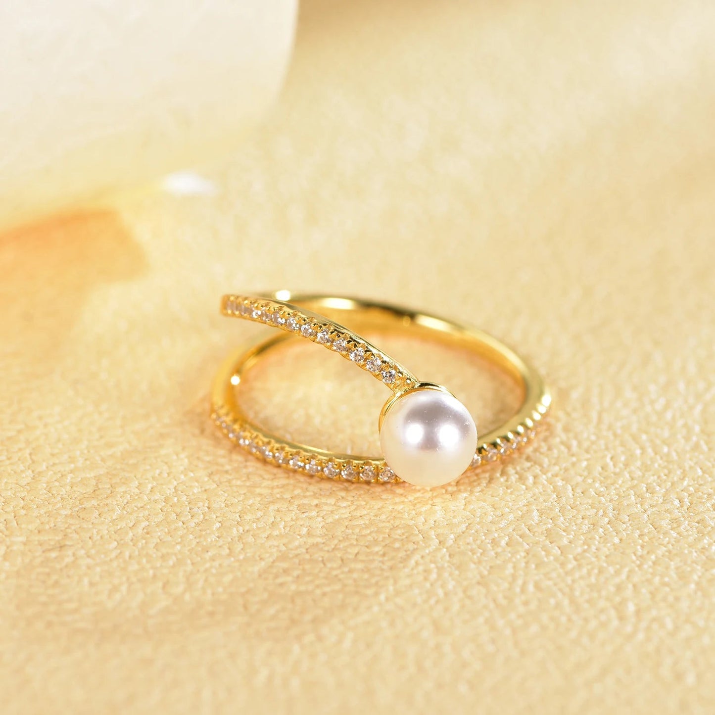 Female Fashion Shell Pearl & 3A White Cubic Zirconia Index Finger Ring Fashion Jewelry Pearl Rings Kirin Jewelry