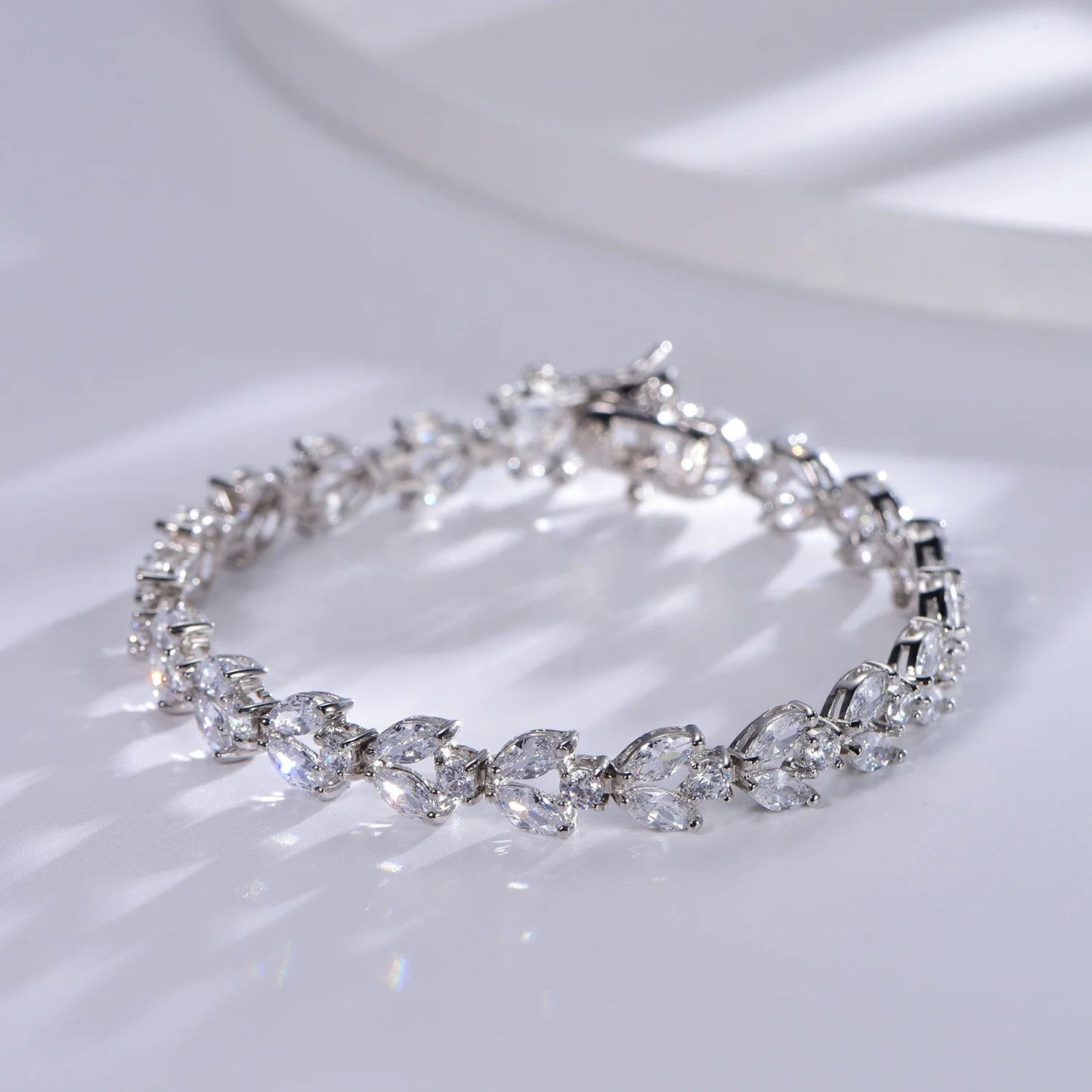 High Quality 925 Silver Bracelet Leaf Shape Round Marquise Cut Diamond 5A CZ Tennis Bracelet for Women Kirin Jewelry