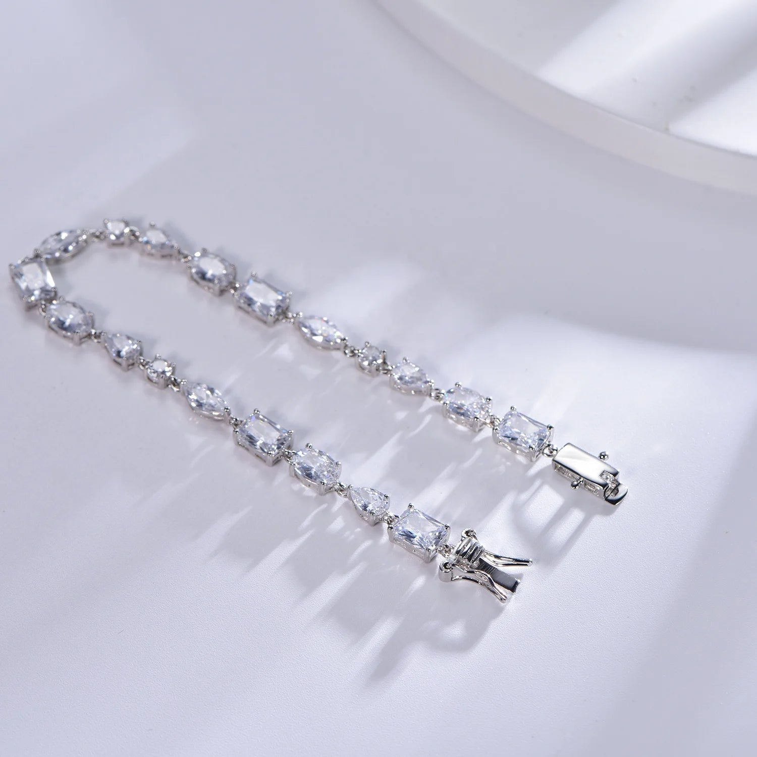 Hot Sale 5A Cubic Zirconia CZ Tennis Chain Bracelet Classic Shiny Crystal Tennis Bracelet for Women Kirin Jewelry