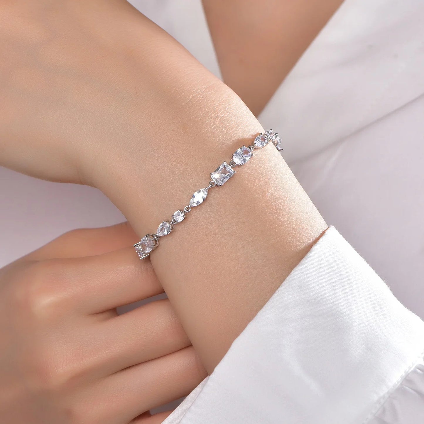 Hot Sale 5A Cubic Zirconia CZ Tennis Chain Bracelet Classic Shiny Crystal Tennis Bracelet for Women Kirin Jewelry