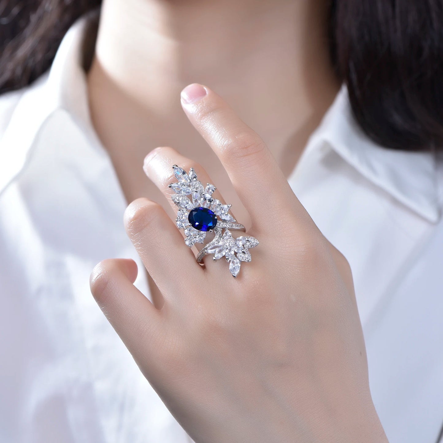 Ladies Diamond Leaf Blue Gem Ring Sparkling Crystal Water Diamond Leaf Opening 925 Sterling Silver Ring Kirin Jewelry