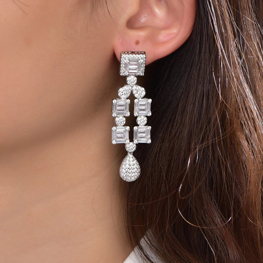 Womens Chandelier Tassel Dangle Linear Drop Earrings Party Jewelry 5A CZ Crystal Tassel Diamond Earrings Kirin Jewelry